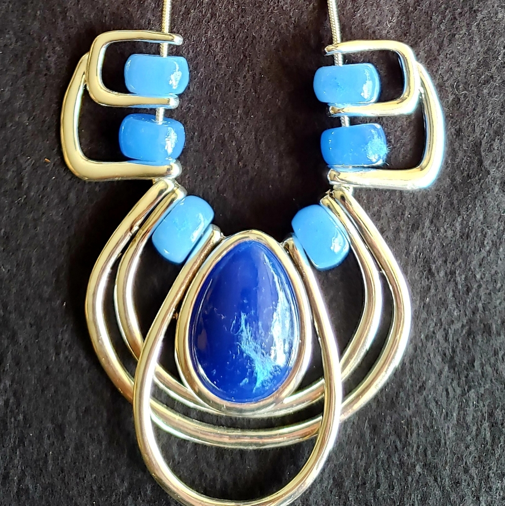 Turquoise/Blue stones..silver chain..New, never wo